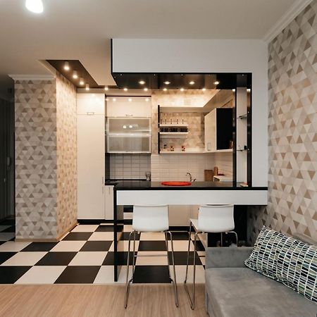 City Center Lev Tolstoi Residence Chisinau Bagian luar foto